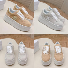Load image into Gallery viewer, Triomphe Trainers
