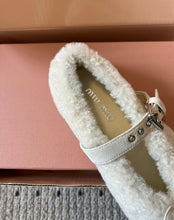 Load image into Gallery viewer, Shearling Ballerinas
