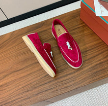 Load image into Gallery viewer, Suede Loafers

