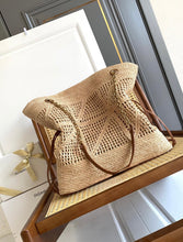 Load image into Gallery viewer, Jamie Shopping Bag
