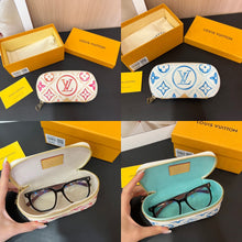 Load image into Gallery viewer, Glasses Case
