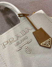 Load image into Gallery viewer, Linen Tote
