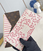 Load image into Gallery viewer, Kirigami Chain Bag
