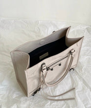 Load image into Gallery viewer, City Tote
