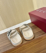 Load image into Gallery viewer, GG Sandals
