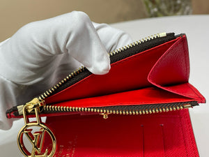 Lisa Wallet