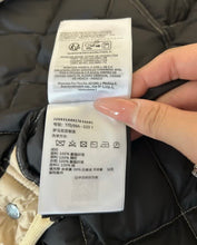 Load image into Gallery viewer, Cygne Jacket
