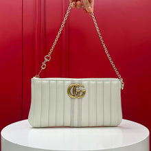 Load image into Gallery viewer, Marmont Chain Pouch
