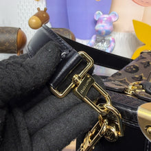 Load image into Gallery viewer, Side Trunk
