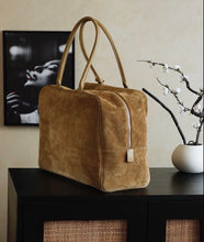 Load image into Gallery viewer, Maxi Bowling Bag
