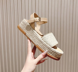 Logo Wedges