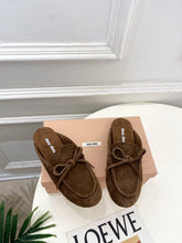 Load image into Gallery viewer, Suede Loafers
