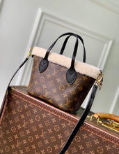 Load image into Gallery viewer, Neverfull Inside Out BB Teddy
