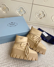 Load image into Gallery viewer, Snow Boots
