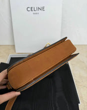 Load image into Gallery viewer, Triomphe Suede
