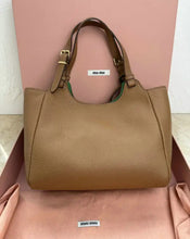 Load image into Gallery viewer, Leather Bag
