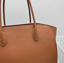 Load image into Gallery viewer, Marlow 14 Bag
