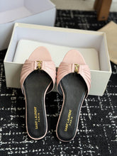 Load image into Gallery viewer, Leather Sandals
