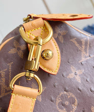 Load image into Gallery viewer, Speedy 40
