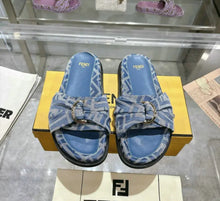 Load image into Gallery viewer, Feel Sandals
