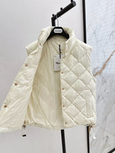 Load image into Gallery viewer, The Cube Gilet
