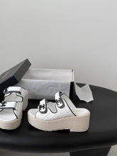 Load image into Gallery viewer, CC Sandals
