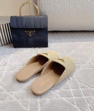 Load image into Gallery viewer, Raffia Slippers
