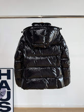 Load image into Gallery viewer, Glareins Jacket
