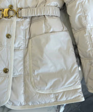 Load image into Gallery viewer, Cygnes Jacket
