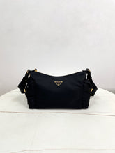 Load image into Gallery viewer, Aimee Medium Shoulder Bag
