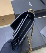 Load image into Gallery viewer, Sunset Clutch
