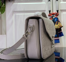 Load image into Gallery viewer, Pochette Metis
