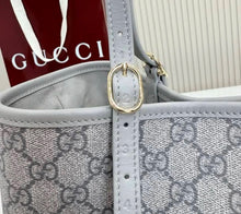 Load image into Gallery viewer, GG Shopping Bag
