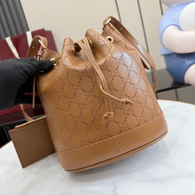 Load image into Gallery viewer, Venice Small Bucket Bag
