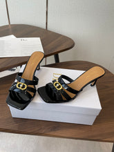 Load image into Gallery viewer, Leather Sandals
