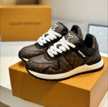 Load image into Gallery viewer, Logo Trainers
