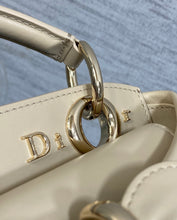 Load image into Gallery viewer, Cigale Bag
