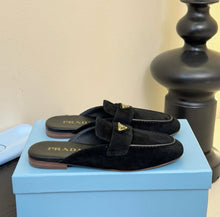 Load image into Gallery viewer, Suede Mules
