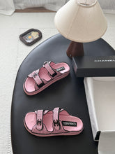 Load image into Gallery viewer, CC Dad Sandals
