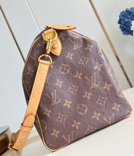 Load image into Gallery viewer, Speedy 40
