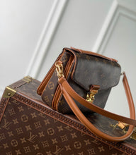 Load image into Gallery viewer, Pochette Metis
