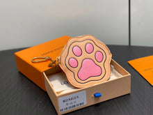 Load image into Gallery viewer, Paw Coin Purse
