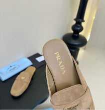 Load image into Gallery viewer, Suede Mules
