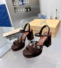 Load image into Gallery viewer, Suede Sandals
