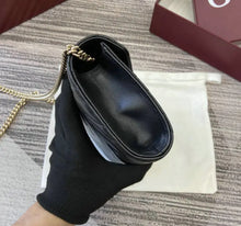Load image into Gallery viewer, Marmont Wallet on Chain
