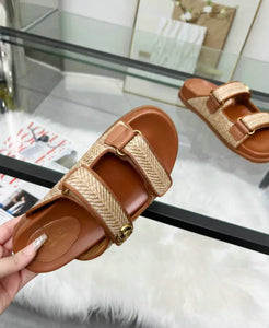 GG Sandals