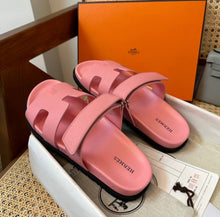 Load image into Gallery viewer, Chypre Sandals
