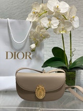 Load image into Gallery viewer, Medilion Small Flap Bag

