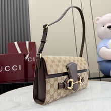 Load image into Gallery viewer, Horsebit Shoulder Bag
