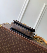 Load image into Gallery viewer, Pochette Metis
